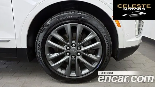 CADILLAC XT5 3.6 AWD 2018 — photo 7 sur 38