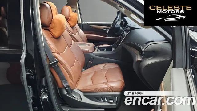 CADILLAC 6.2 2019 — photo 18 sur 32