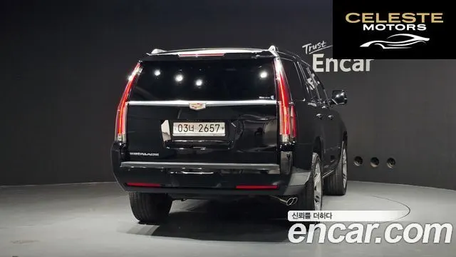 CADILLAC 6.2 2019 — photo 4 sur 32