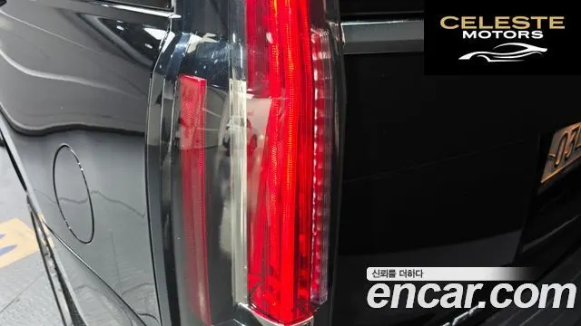 CADILLAC 6.2 2019 — photo 9 sur 32