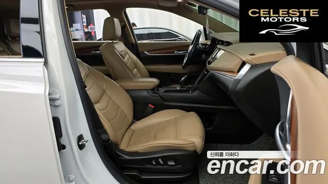 CADILLAC XT5 3.6 AWD 2018 — photo 16 sur 38
