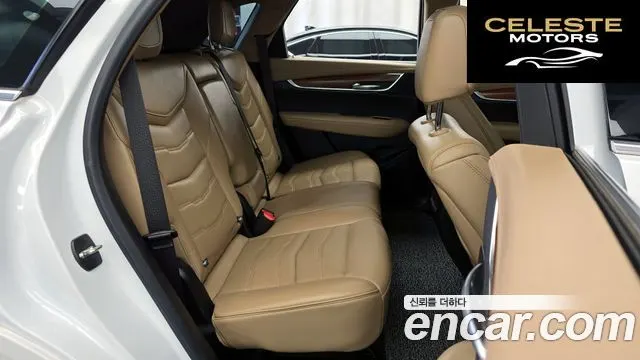 CADILLAC XT5 3.6 AWD 2018 — photo 17 sur 38