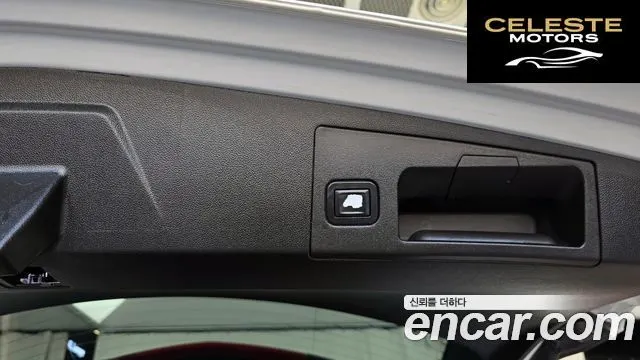 CADILLAC XT5 3.6 AWD 2018 — photo 30 sur 38