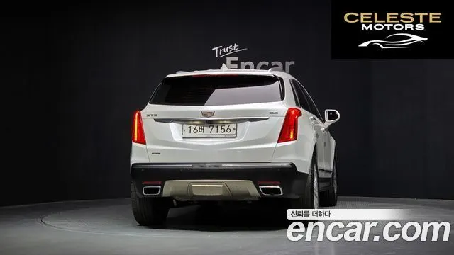 CADILLAC XT5 3.6 AWD 2017 — photo 4 sur 26