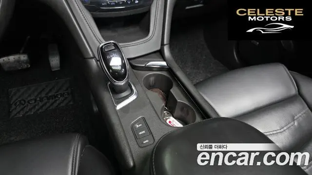 CADILLAC XT5 3.6 AWD 2019 — photo 11 sur 36