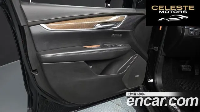 CADILLAC XT5 3.6 AWD 2019 — photo 13 sur 36