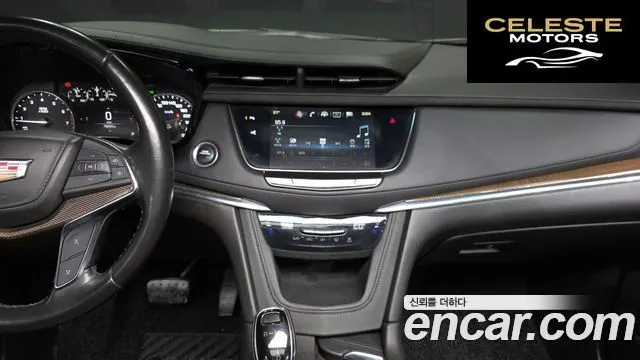 CADILLAC XT5 3.6 AWD 2019 — photo 19 sur 36