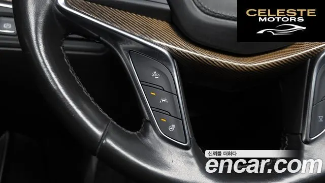 CADILLAC XT5 3.6 AWD 2019 — photo 28 sur 36