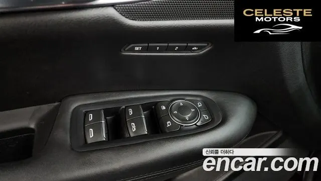 CADILLAC XT5 3.6 AWD 2018 — photo 28 sur 32