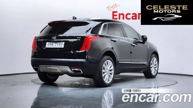 CADILLAC XT5 3.6 AWD 2018 — photo 2 sur 32