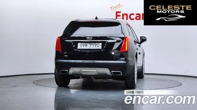 CADILLAC XT5 3.6 AWD 2018 — photo 4 sur 32