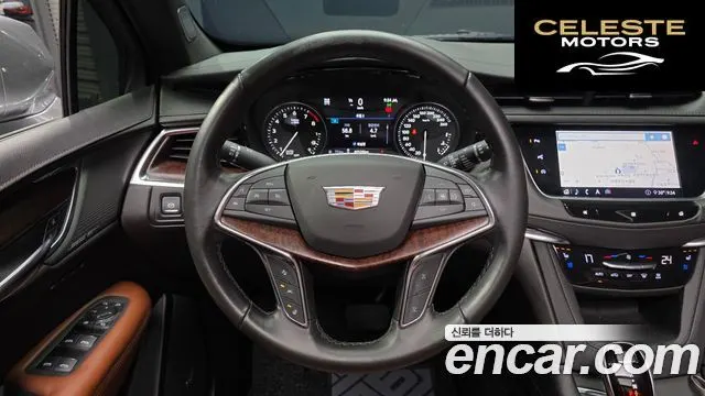 CADILLAC XT5 3.6 Premium Luxury AWD 2020 — photo 19 sur 38
