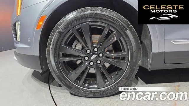 CADILLAC XT5 3.6 Premium Luxury AWD 2020 — photo 5 sur 38