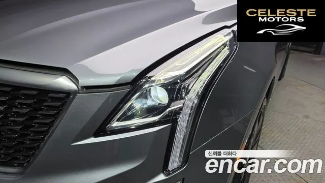 CADILLAC XT5 3.6 Premium Luxury AWD 2020 — photo 8 sur 38