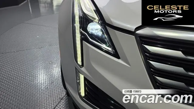 CADILLAC XT5 3.6 Premium Plus AWD 2018 — photo 8 sur 37