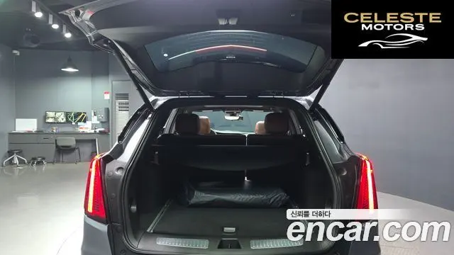 CADILLAC XT5 3.6 Premium Luxury AWD 2020 — photo 26 sur 38