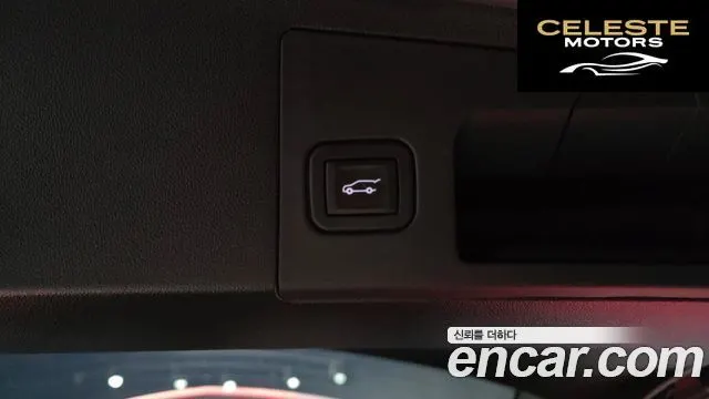CADILLAC XT5 3.6 Premium Luxury AWD 2020 — photo 32 sur 38
