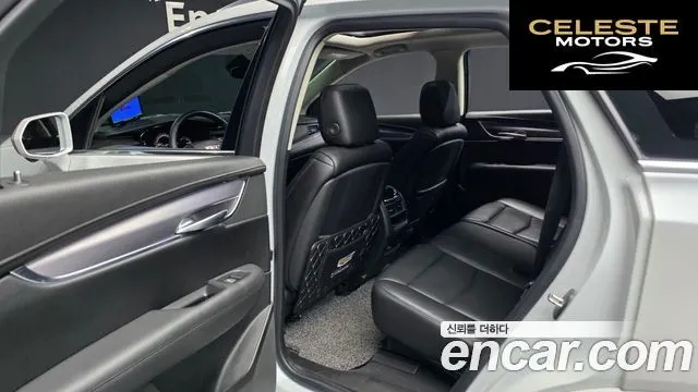 CADILLAC XT5 3.6 Premium Plus AWD 2018 — photo 16 sur 37
