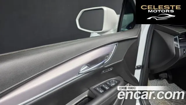 CADILLAC XT5 3.6 Premium Plus AWD 2018 — photo 27 sur 37