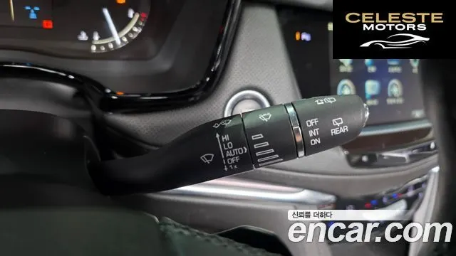 CADILLAC XT5 3.6 Premium Plus AWD 2018 — photo 34 sur 37