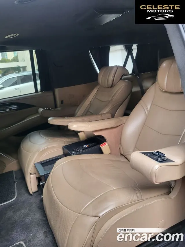 CADILLAC 6.2 ESV 2018 — photo 9 sur 10