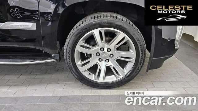 CADILLAC 6.2 2020 — photo 7 sur 38
