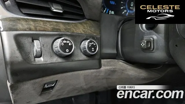 CADILLAC 6.2 2019 — photo 22 sur 33