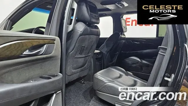 CADILLAC 6.2 2019 — photo 32 sur 33