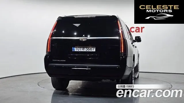 CADILLAC 6.2 2019 — photo 4 sur 33