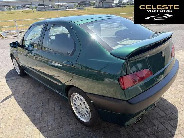 ALFA ROMEO 146 1998 — photo 8 sur 8