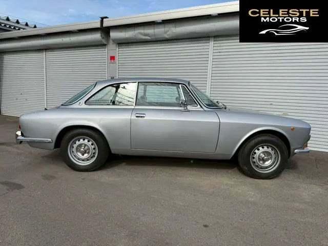ALFA ROMEO 2000 2025 — photo 2 sur 8