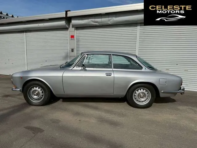 ALFA ROMEO 2000 2025 — photo 6 sur 8
