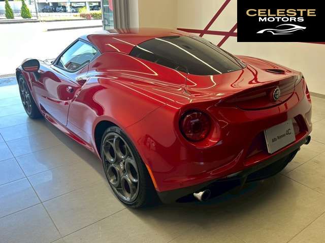 ALFA ROMEO 4C 2015 — photo 4 sur 8