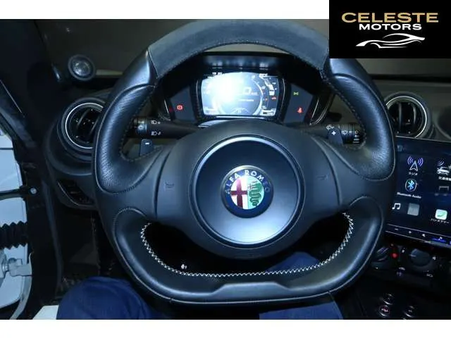 ALFA ROMEO 4C 2014 — photo 8 sur 8