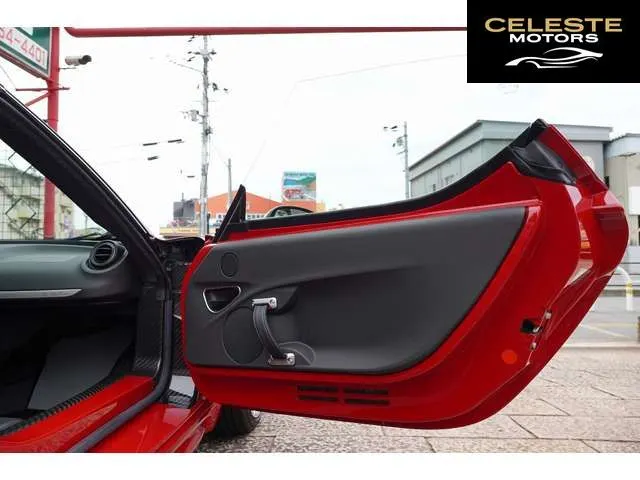 ALFA ROMEO 4C 2015 — photo 4 sur 8