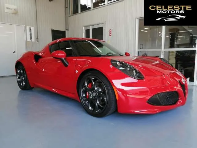 ALFA ROMEO 4C 2021 — photo 6 sur 8