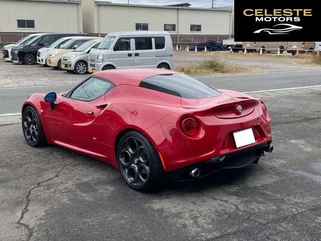 ALFA ROMEO 4C 2015 — photo 6 sur 8