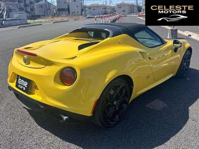ALFA ROMEO 4C Spider 2019 — photo 3 sur 8