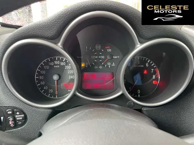 ALFA ROMEO Alfa 147 2003 — photo 8 sur 8