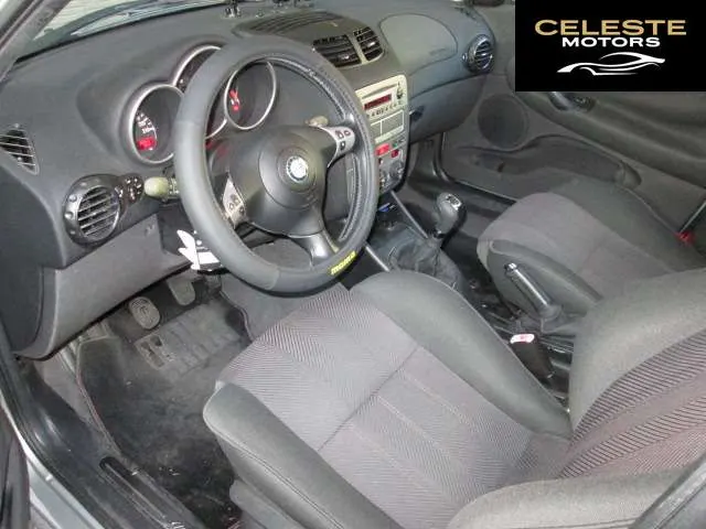ALFA ROMEO Alfa 147 2003 — photo 6 sur 8