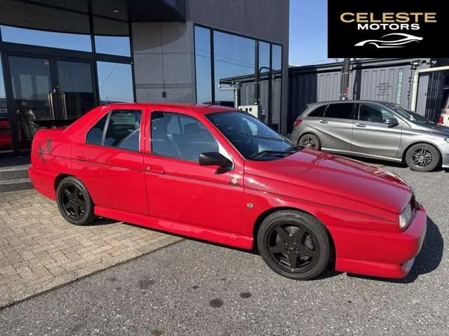 ALFA ROMEO Alfa 155 1996 — photo 2 sur 8