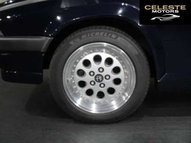 ALFA ROMEO Alfa 75 1992 — photo 6 sur 8
