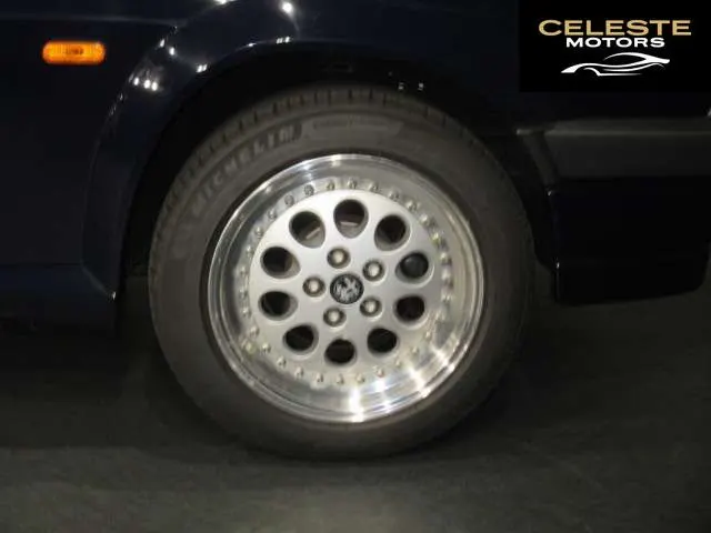 ALFA ROMEO Alfa 75 1992 — photo 8 sur 8