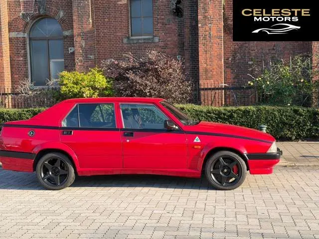 ALFA ROMEO Alfa 75 1992 — photo 3 sur 8