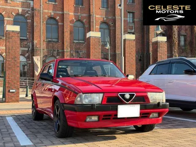 ALFA ROMEO Alfa 75 1992 — photo 8 sur 8