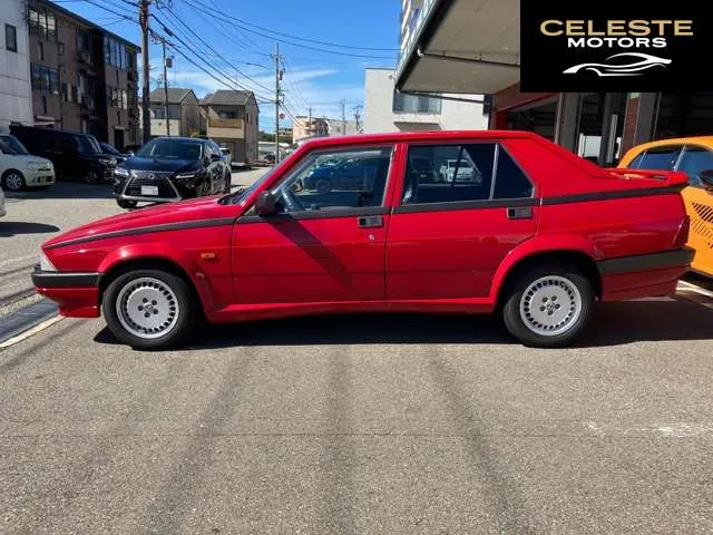 ALFA ROMEO Alfa 75 1989 — photo 3 sur 8