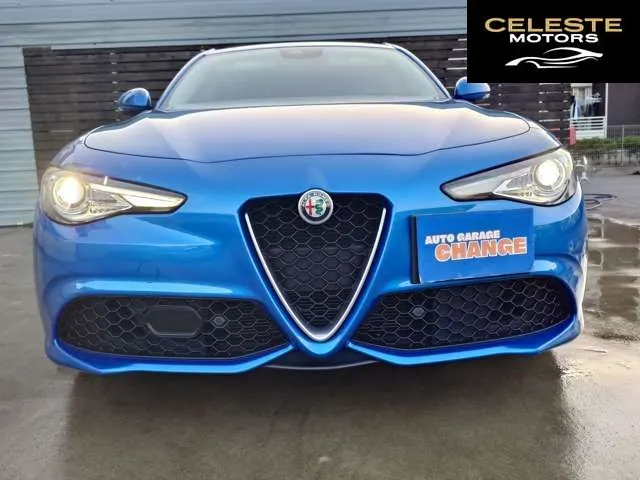 ALFA ROMEO Giulia 2019 — photo 2 sur 8