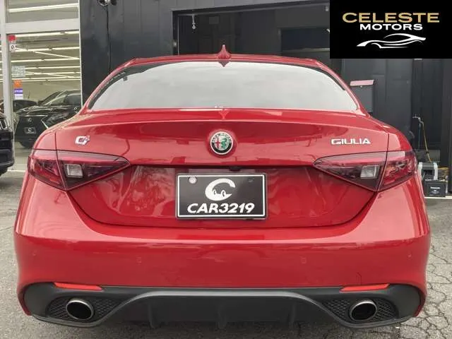 ALFA ROMEO Giulia 2018 — photo 5 sur 8