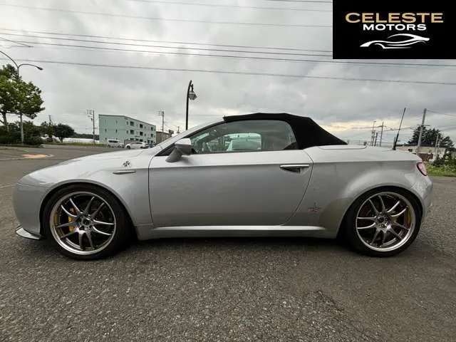 ALFA ROMEO Alfa Spider 2009 — photo 6 sur 8