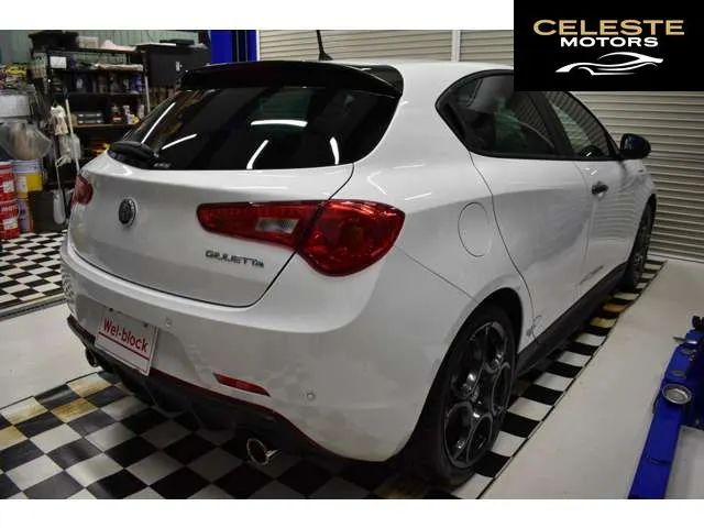 ALFA ROMEO Giulietta 2017 — photo 2 sur 8